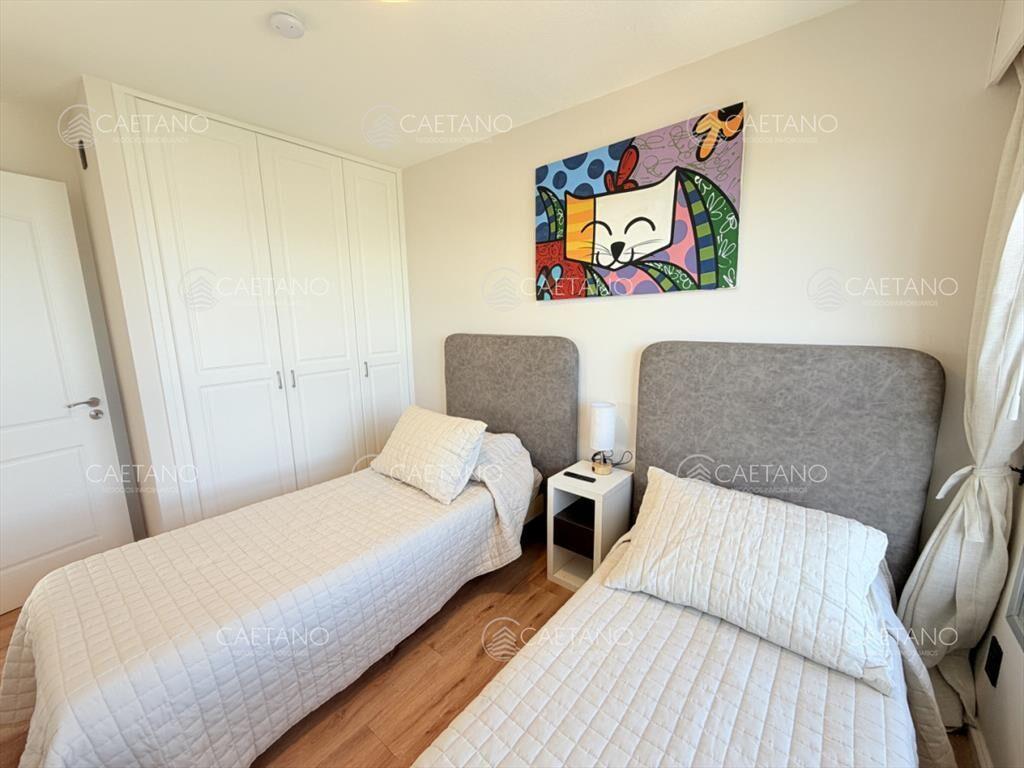 venta apartamento 4 dormitorios. Playa mansa, Punta del Est