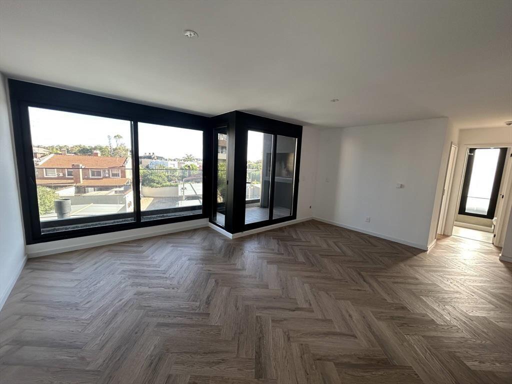 Alquiler de Apartamento en Rambla Costanera   con 2 dormitor