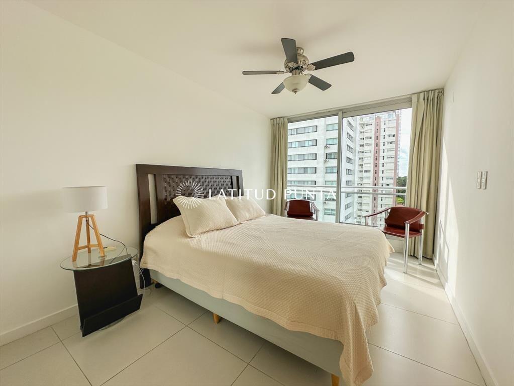 Apartamento en Roosevelt, 1 dormitorio y