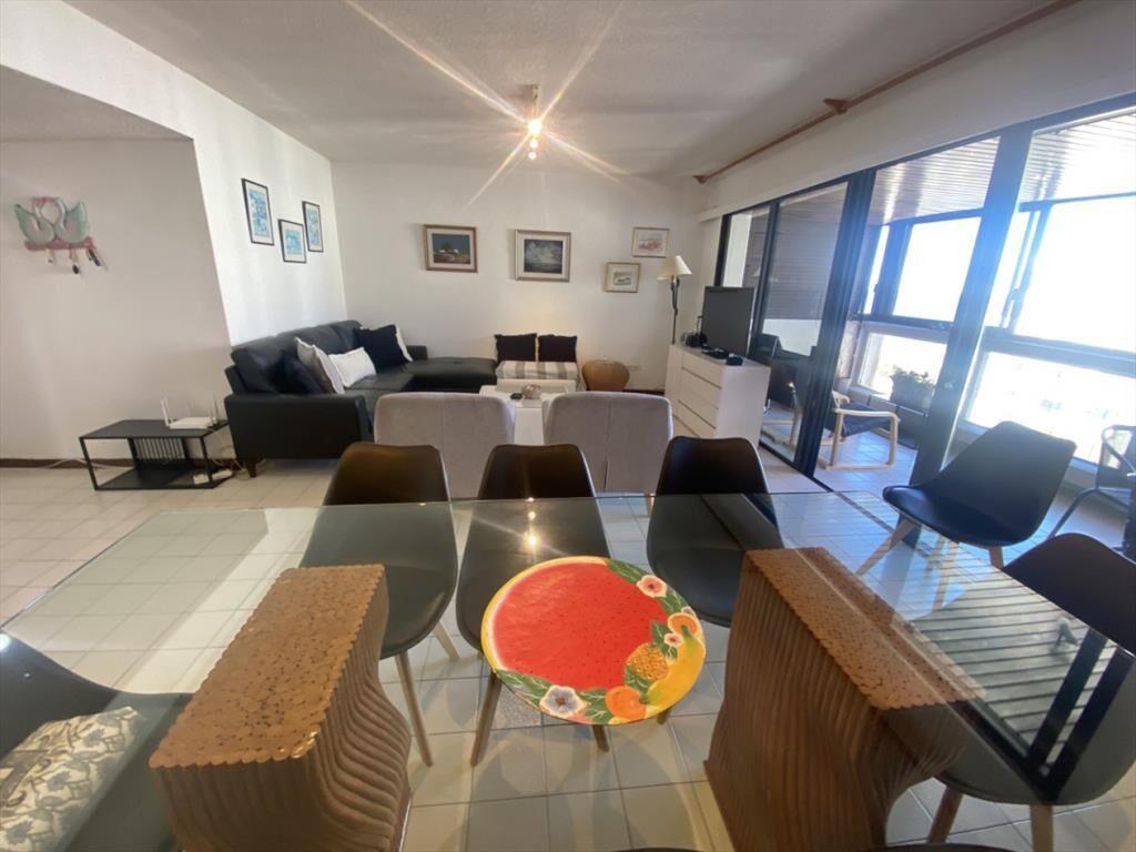 VENTA DE APARTAMENTO DE 3 DORMITORIOS EN PARQUEMAR CENTER F