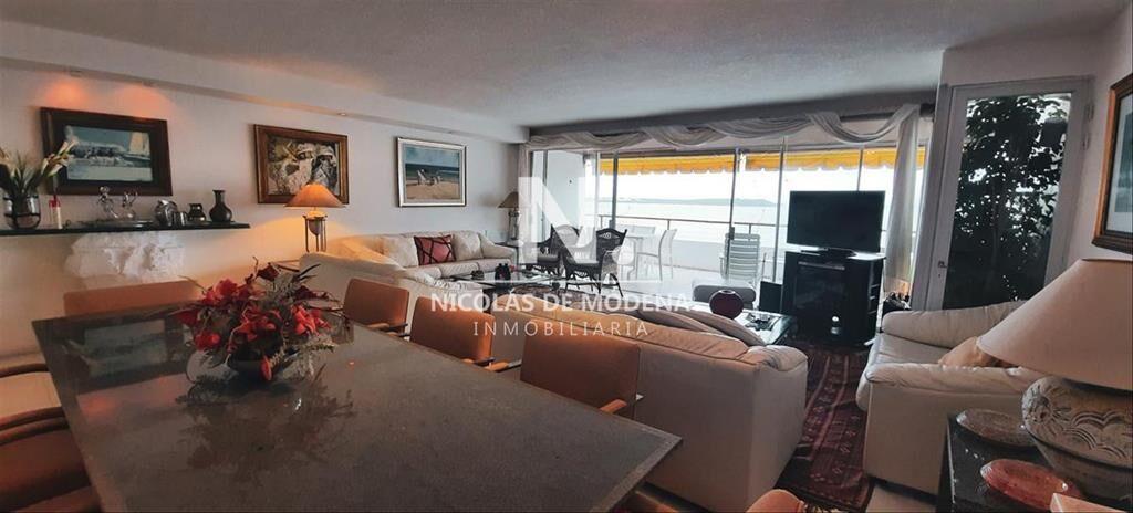 Hermoso apartamento frente al Mar