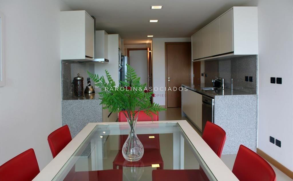 Apartamento de 3 dormitorios en venta en Tiburón