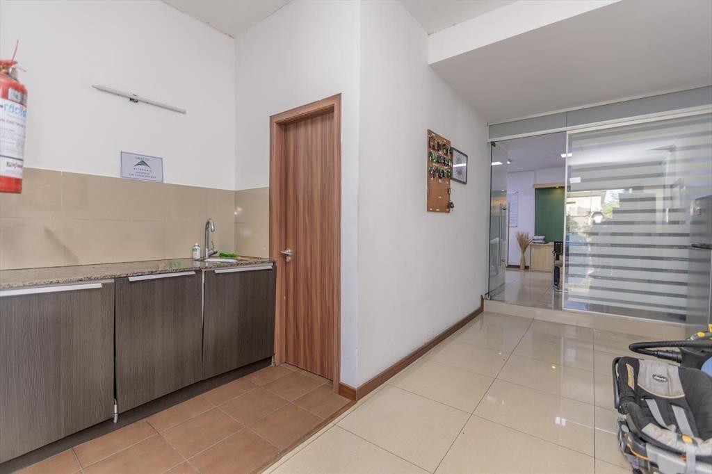 Local Comercial en Venta -Pocitos- Inversion con Renta inme