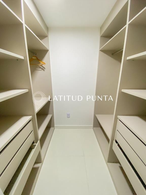 Apartamento en Mansa, 3 suites
