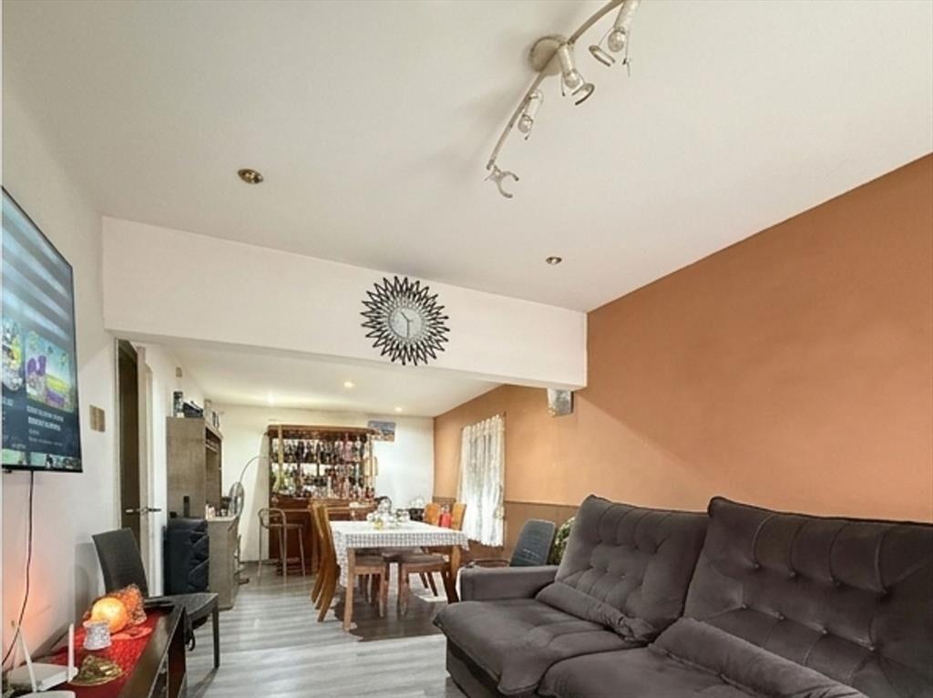 VENTA CASA Y APTO 3 Y 1 DORM LAS PIEDRAS RENTA.
