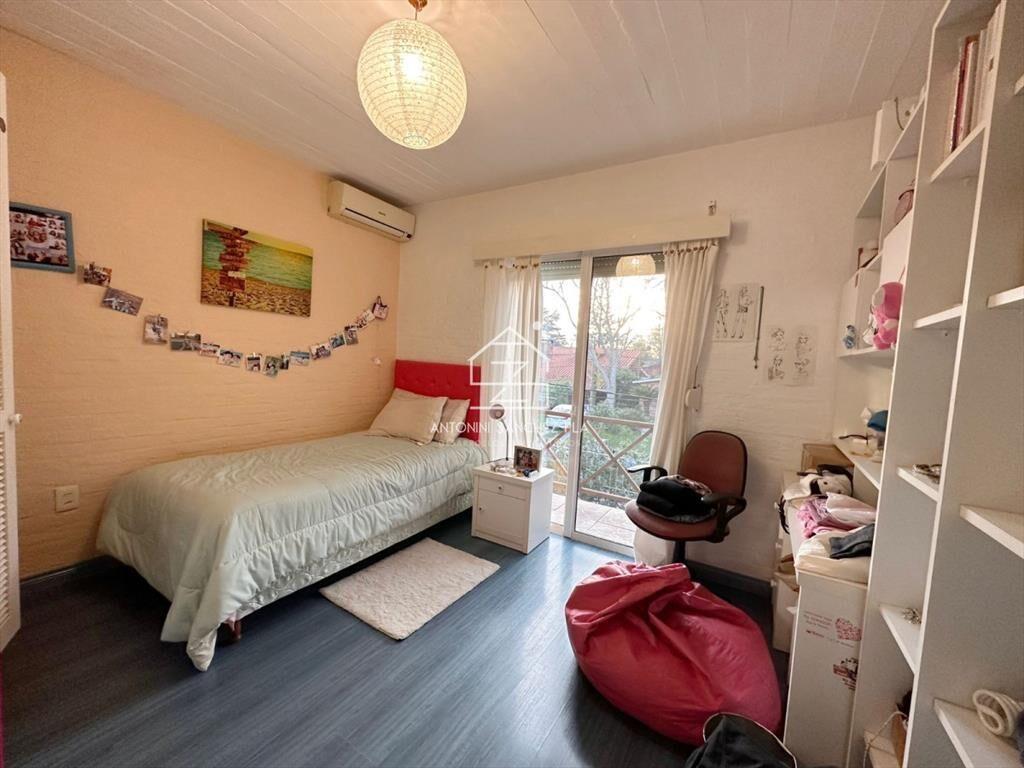 Venta casa 4 dormitorios 3 baños Punta del Este