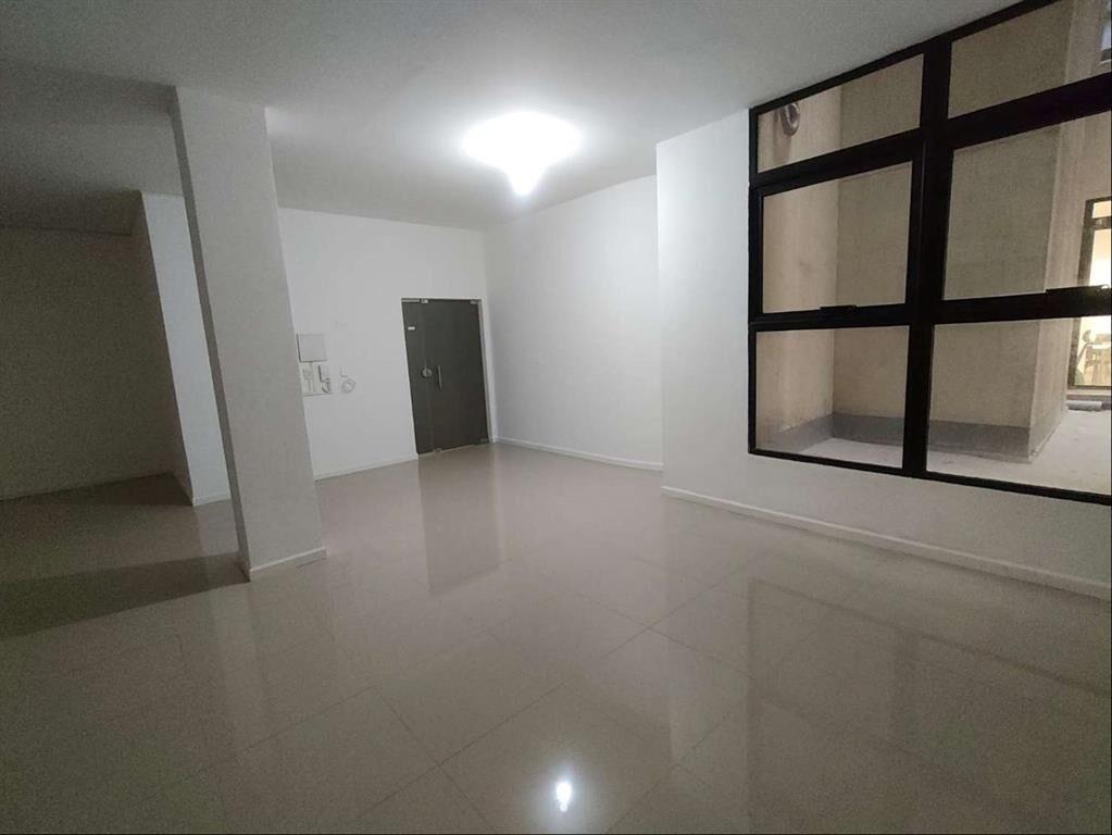 ALQUILER Oficina de 85m2 en Peatonal Sarandí en Ciudad vieja