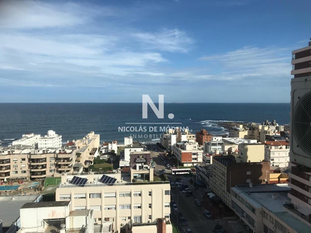 Se vende apartamento de 3 dormitorios en muy bien