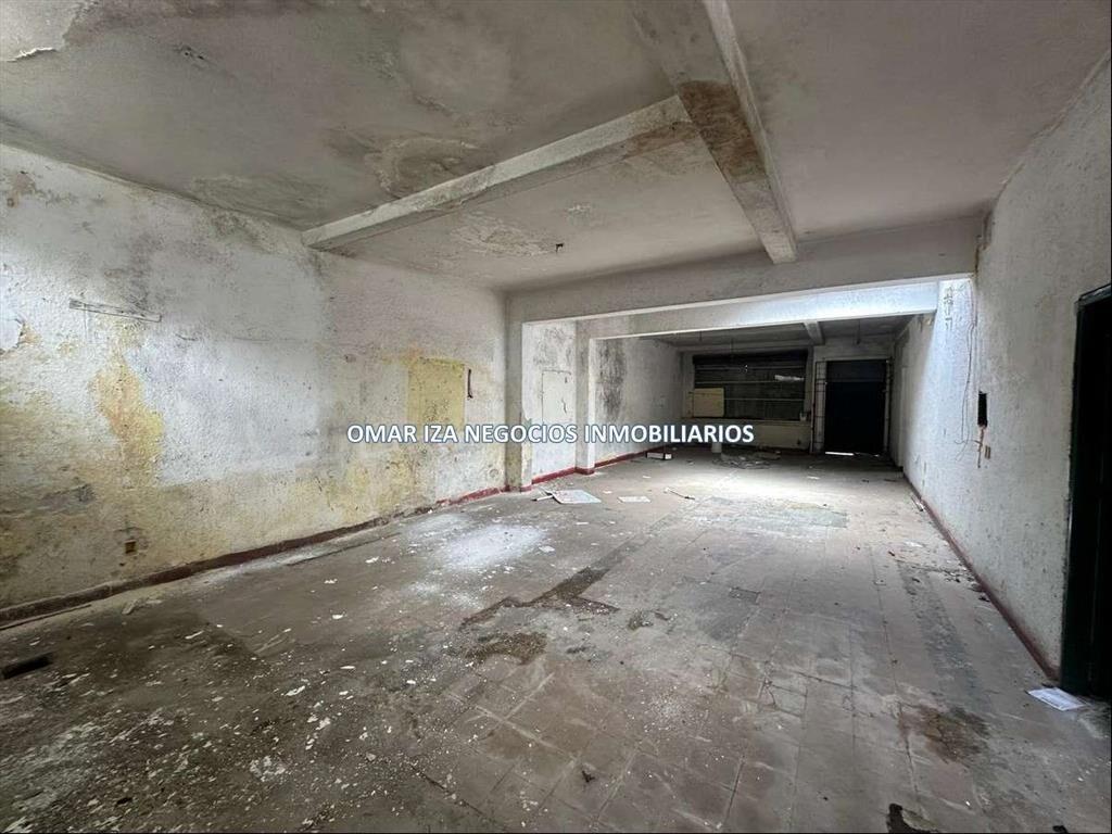 Alquiler y Venta local comercial a reciclar, prox Mercado M
