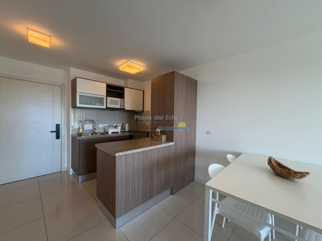 Apartamento en alquiler anual de 1 dormitorio en