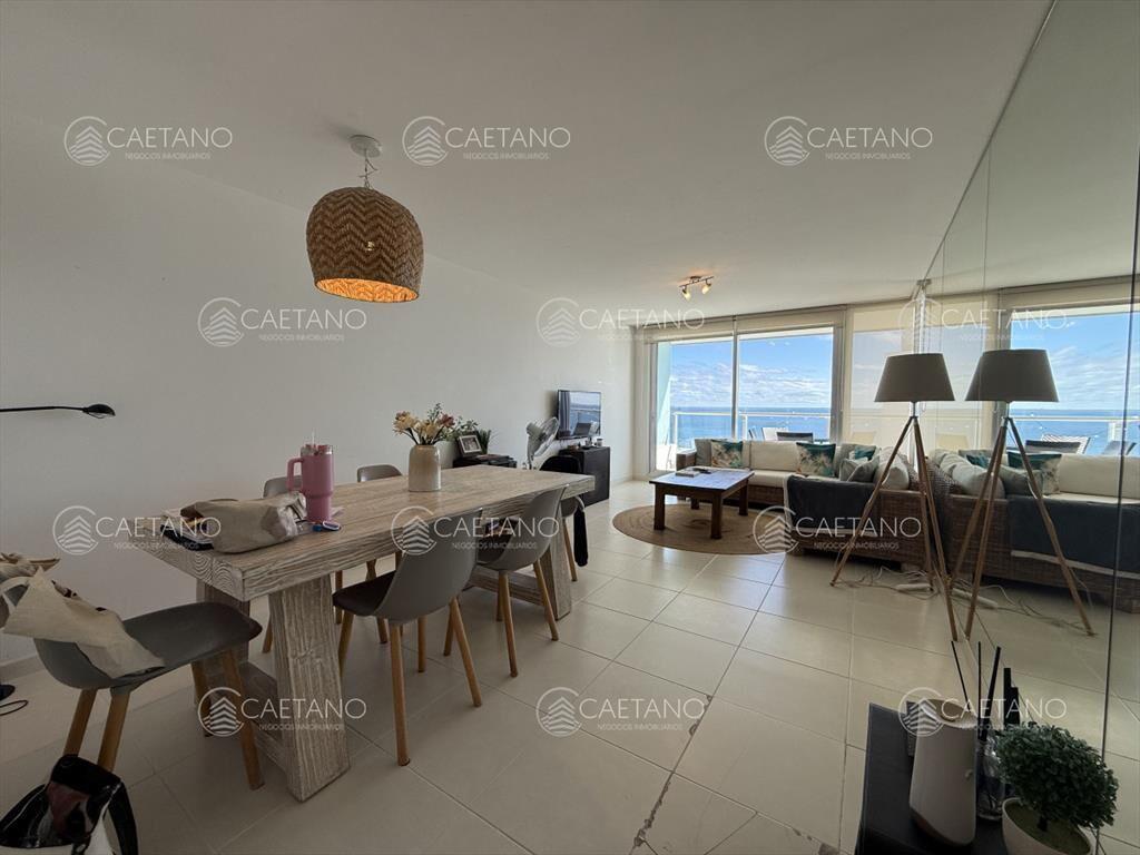 Apartamento en venta 2 dormitorios Playa Mansa,