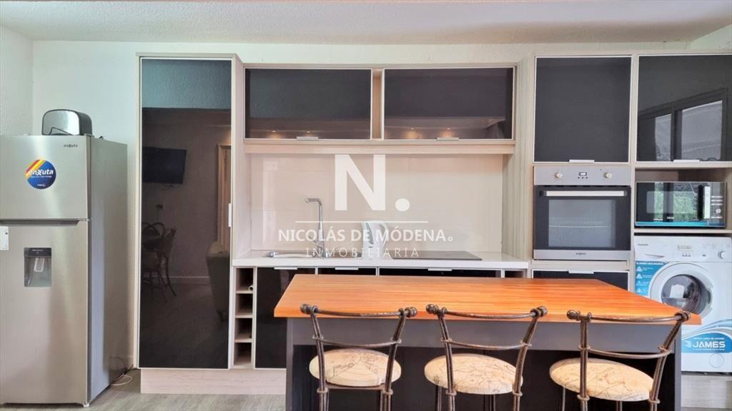 Vende departamento de 2 dormitorios en Mansa -