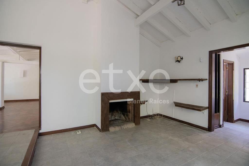 Casa en Alquiler Carrasco Lawn Tennis Woodlands...