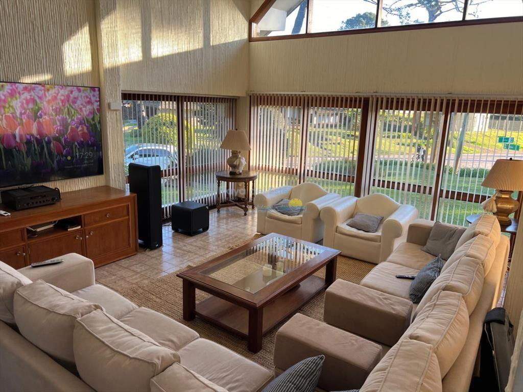 Casa en Venta en Barrio Lugano , Punta del este