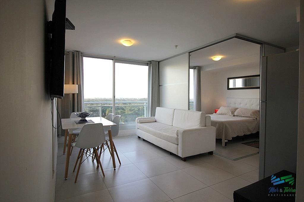 En venta apartamento 1 dormitorio, piso alto, del