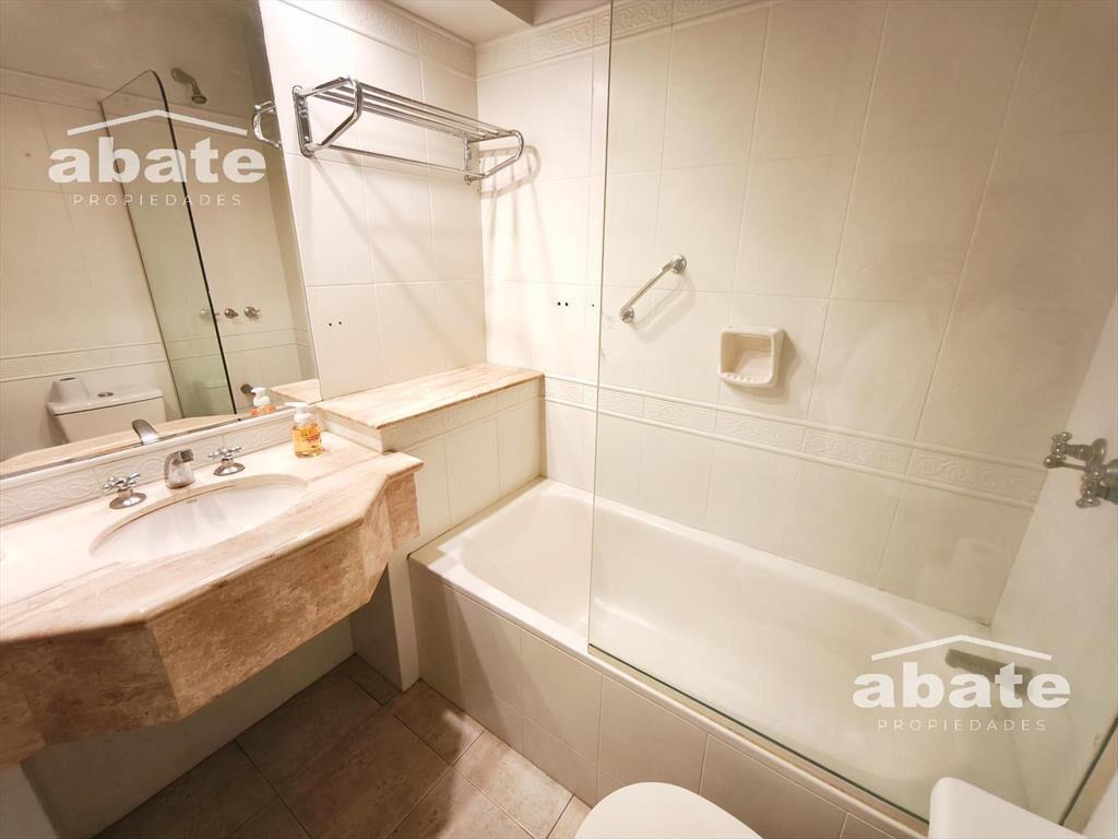 Venta de Oficina y/o Consultorio en Punta Carretas Con vist