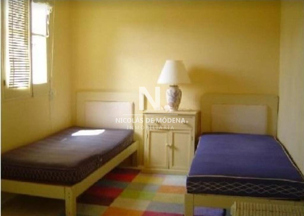 Casa de 4 dormitorios en venta.