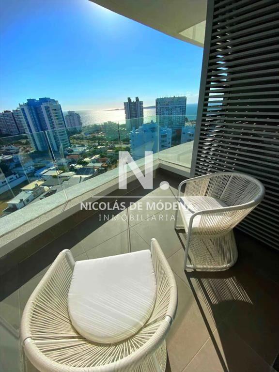Apartamento de tres dormitorios en venta, ARTOWER Punta del