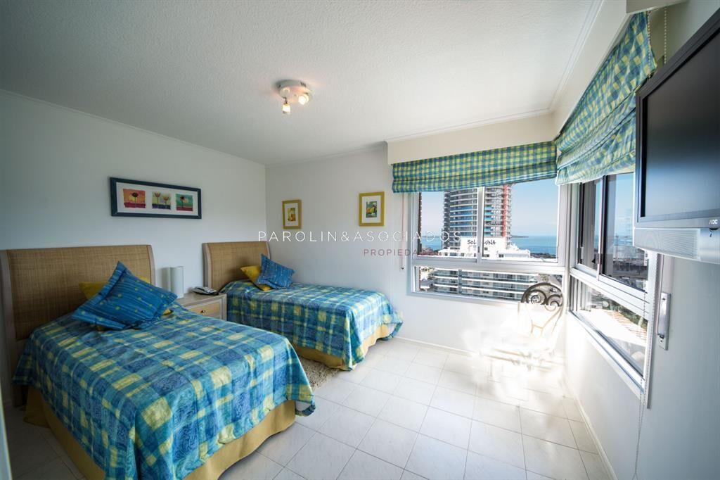Apartamento en venta de 3 dormitorios en de Punta