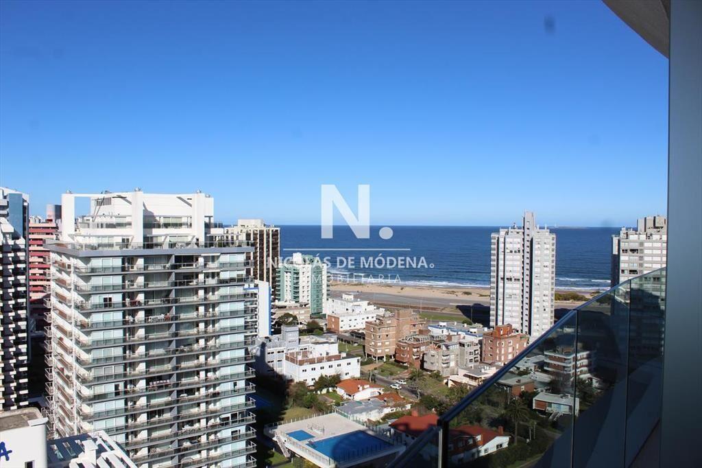 Apartamento en venta de 3 dormitorios