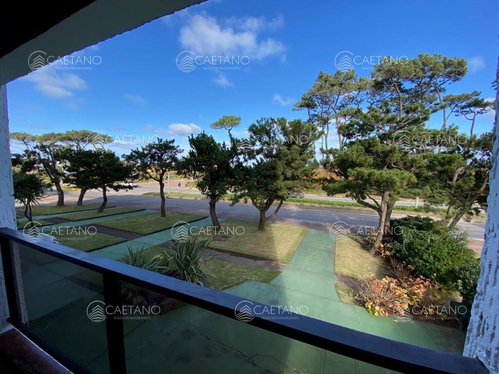 VENTA APARTAMENTO 3 DORMITORIOS , 2 BAÑOS , Y