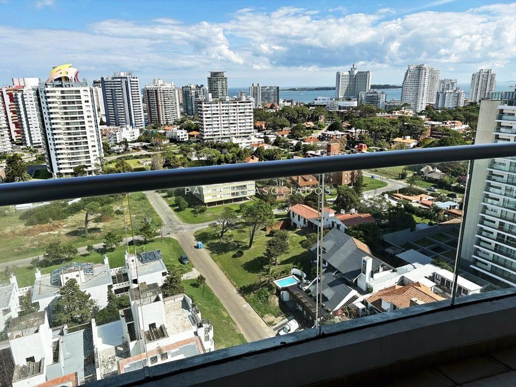Icon Brava. Punta del Este. Exclusivo apartamento