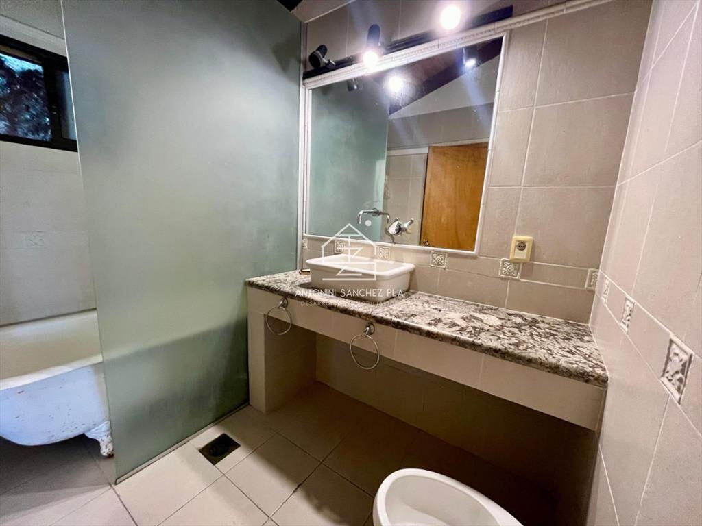 VENTA CASA DE 4 DORMITORIOS PUNTA DEL ESTE
