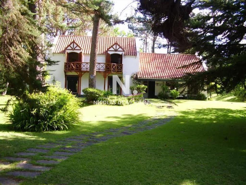 Casa en Mansa de 5 dormitorios - Punta del Este en venta