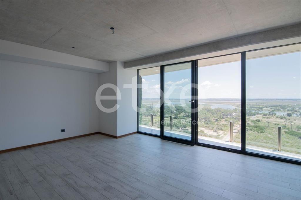 Enorme Apartamento Venta 1 Dormitorio Surfside Punta del ...