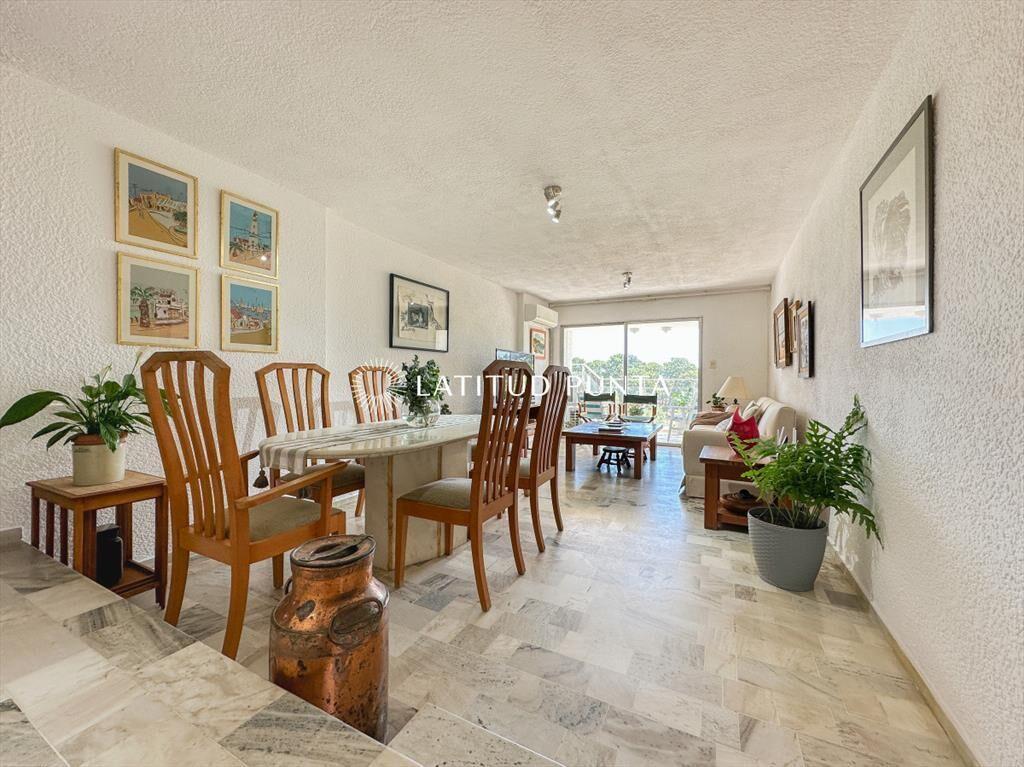 Apartamento en Roosevelt, 2 dormitorios y