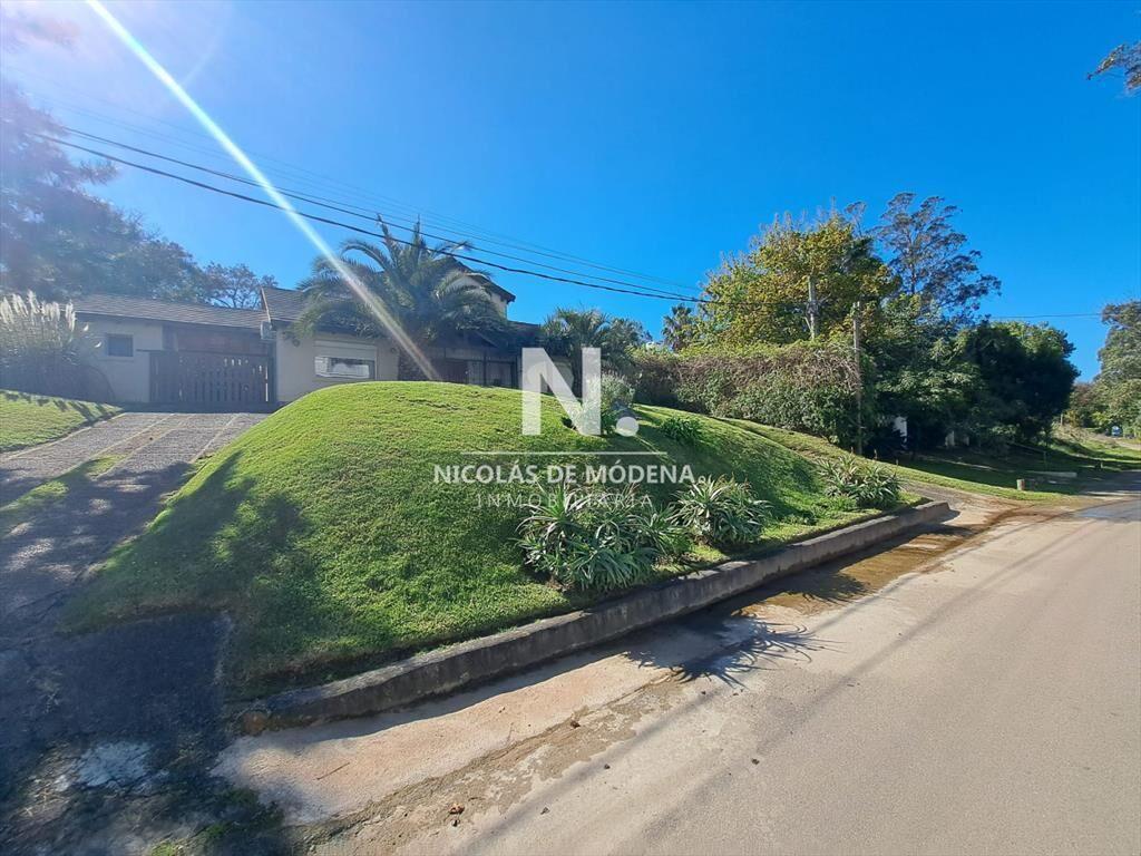 En venta apartamento de 3 dormitorios en Rincon