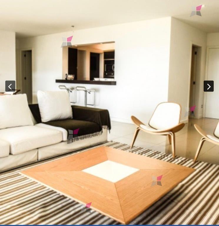 VENTA DE APARTAMENTO DE 3 DORMITORIOS EN PUNTA BALLENA PUNT