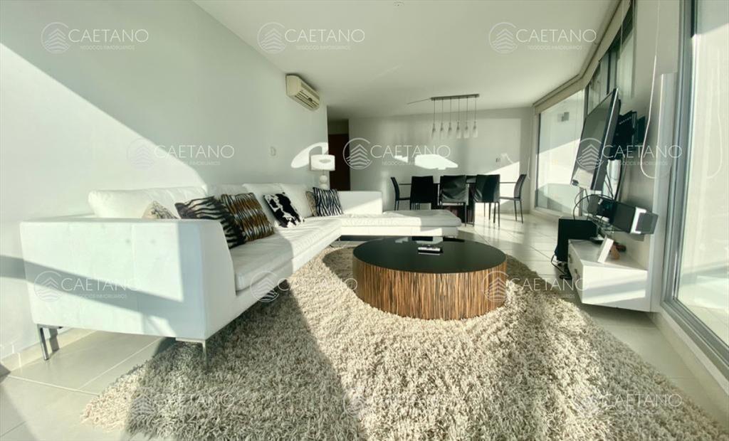 Alquiler anual o temporario 3 dormitorios en Playa Mansa