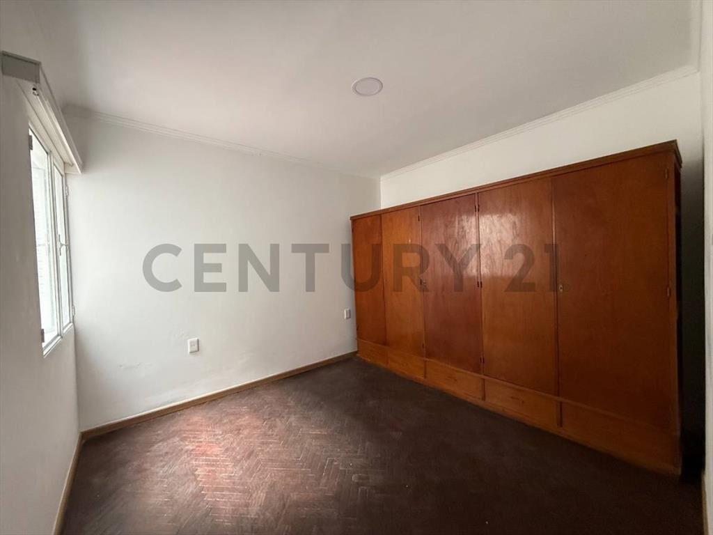 Alquilado en $ 28.500 - 2 dormitorios-2 patios- GC bajos-...