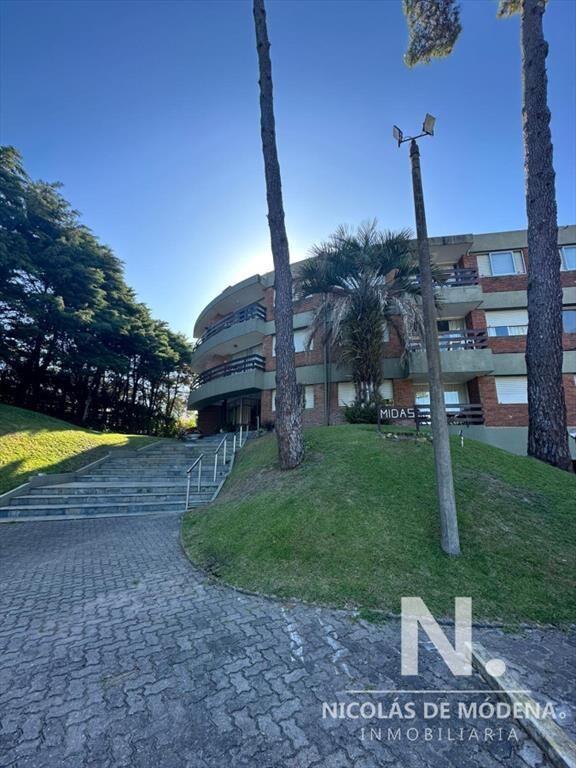 Apartamento en venta de 2 dormitorio Arcobaleno, Punta del