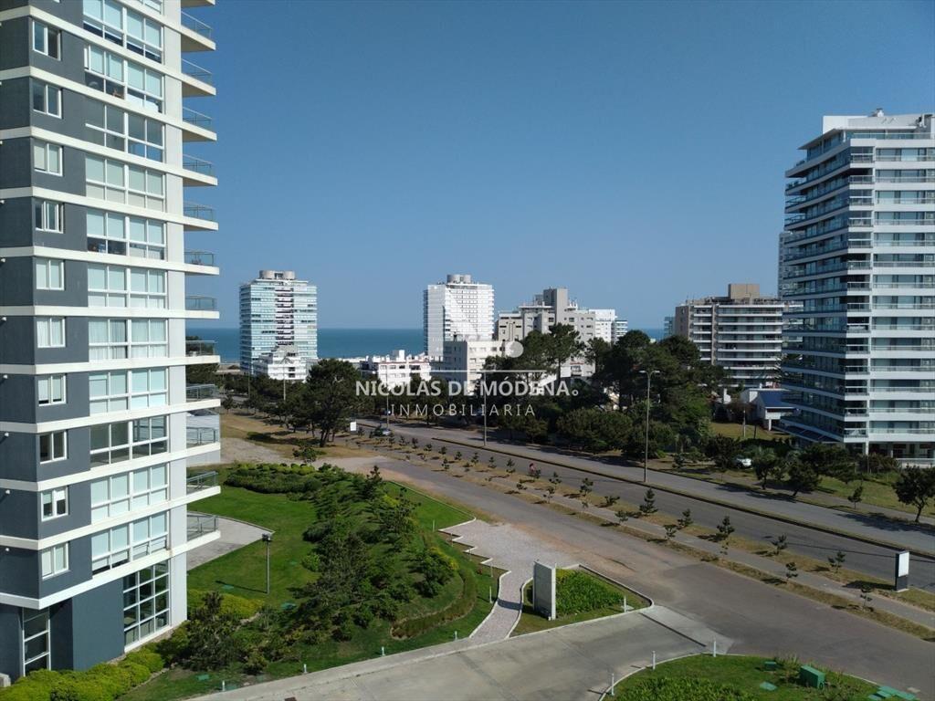 Apartamento en zona de Roosvelt de 3 dormitorios