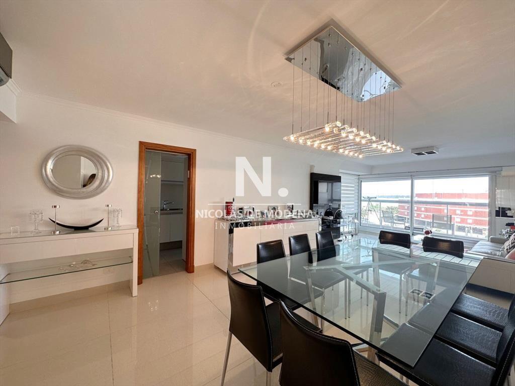 Departamento en venta de 3 dormitorios en Miami
