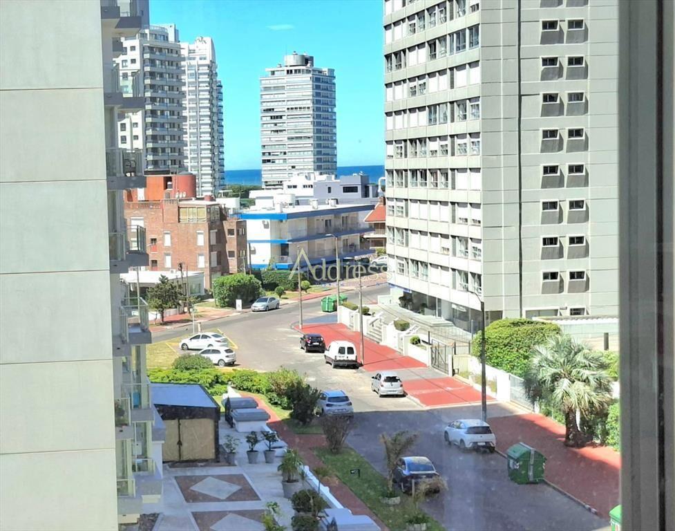 Apartamento de 1 dormitorio y medio en alquiler