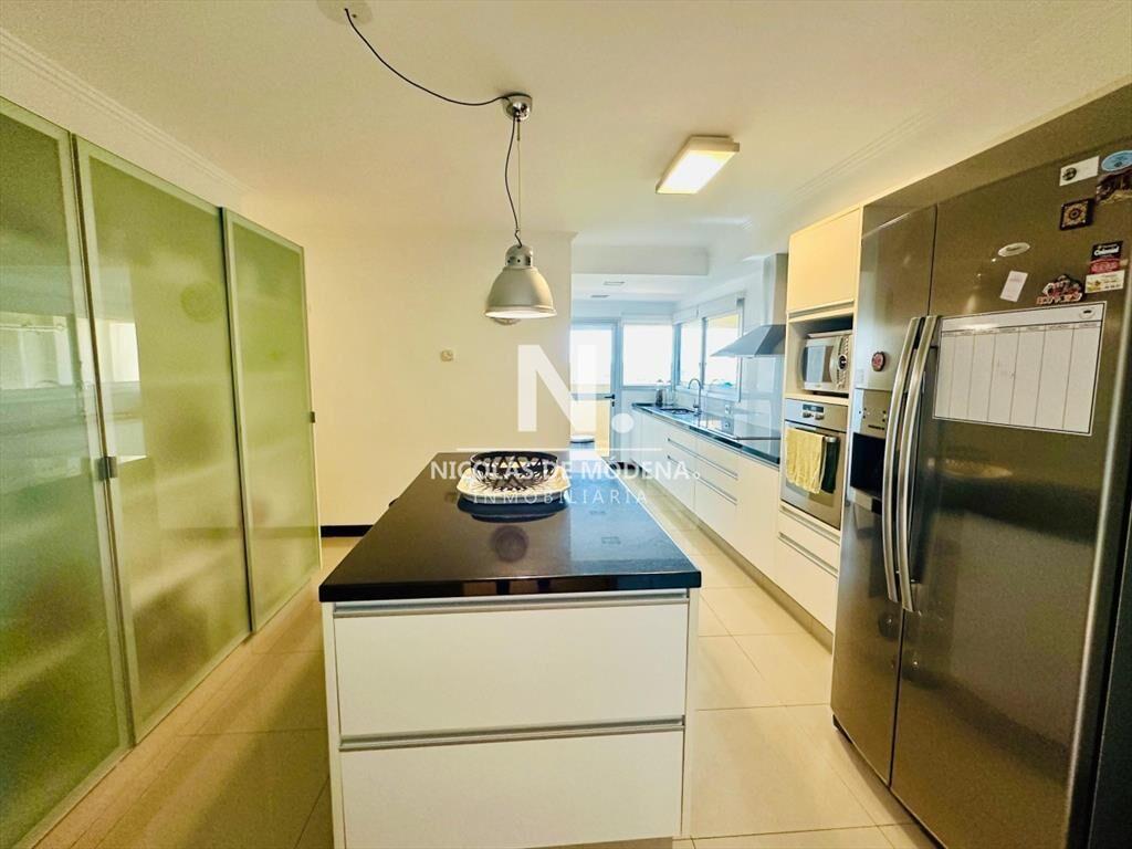 Alquiler de apartamento en Brava Punta del Este de 3 dormit