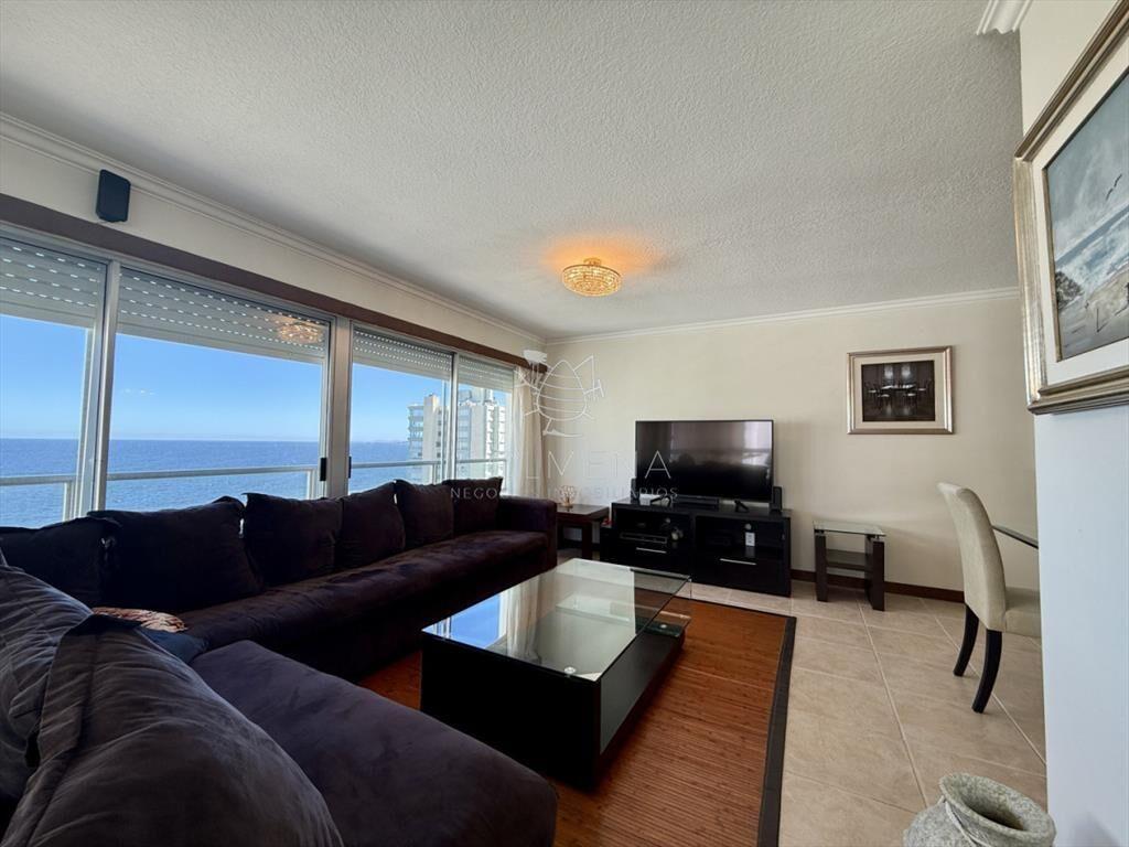 Lindo entorno ,nuevo ,con servicios , buena zona