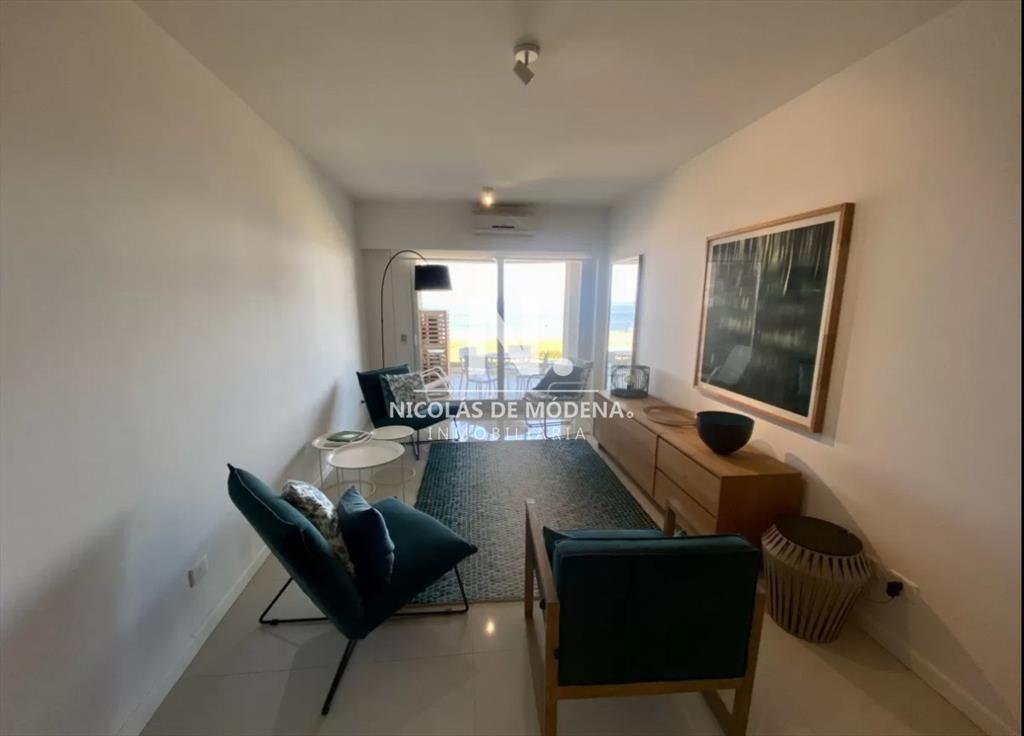 Apartamento  de 2 dormitorios en Mansa - Punta
