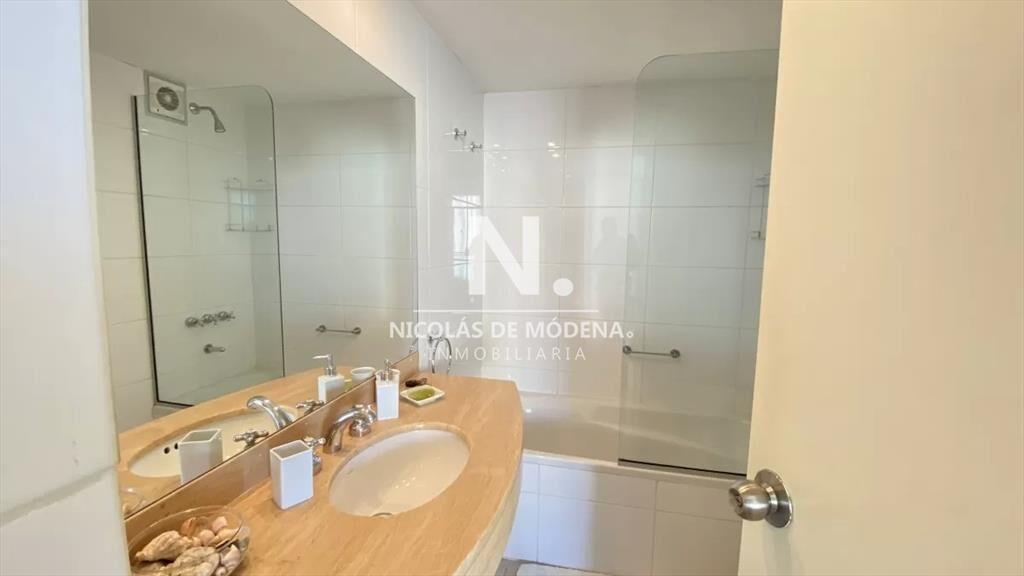 Departamento en venta de 3 dormitorios, Punta Del