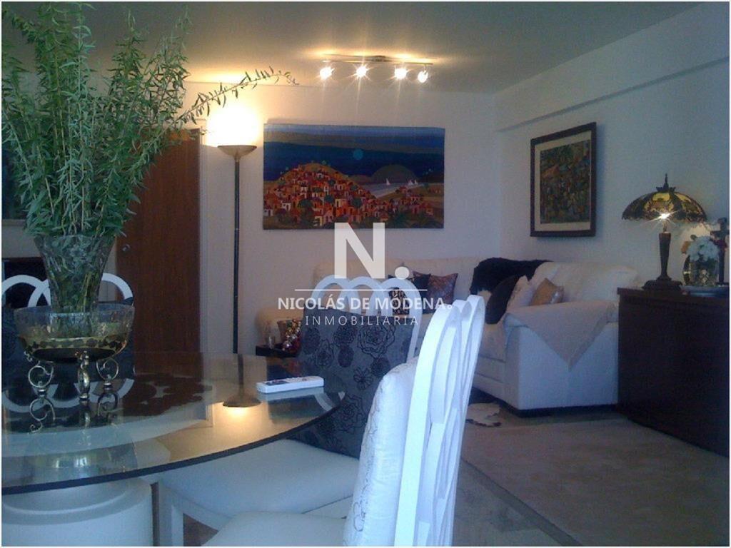 En venta apartamento de 3 dormitorios en Punta