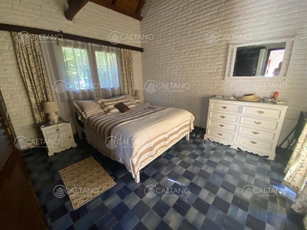 Casa en Pinares 3 dormitorios con piscina y