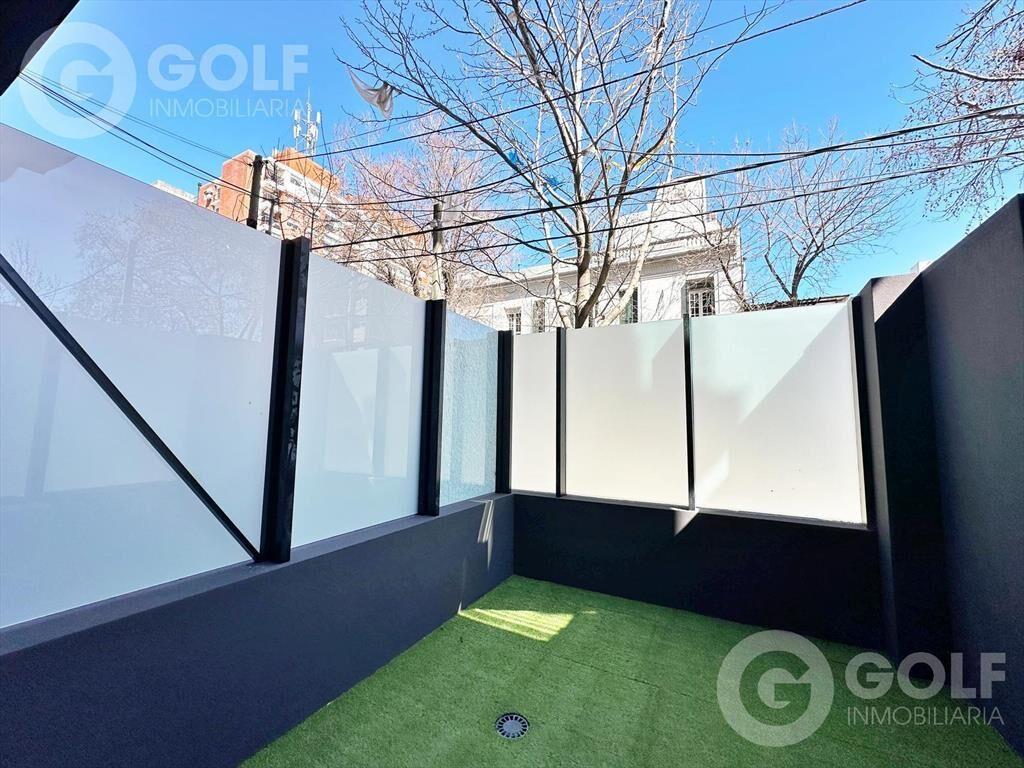 Venta de Monoambiente con patio- Pocitos