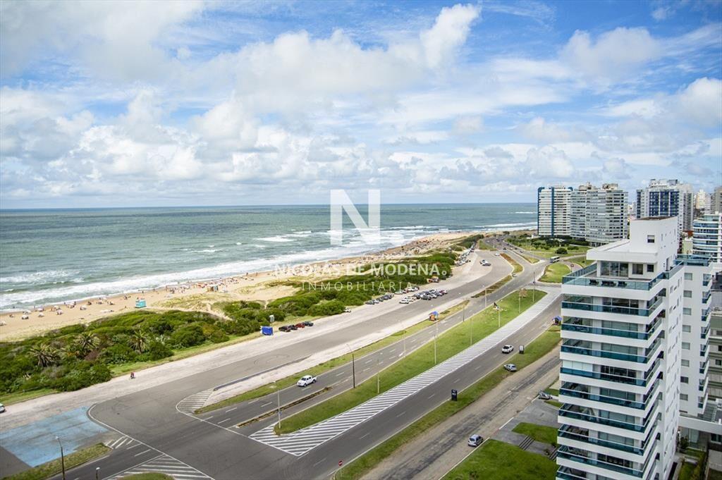 Departamento con agradable vista en edificio