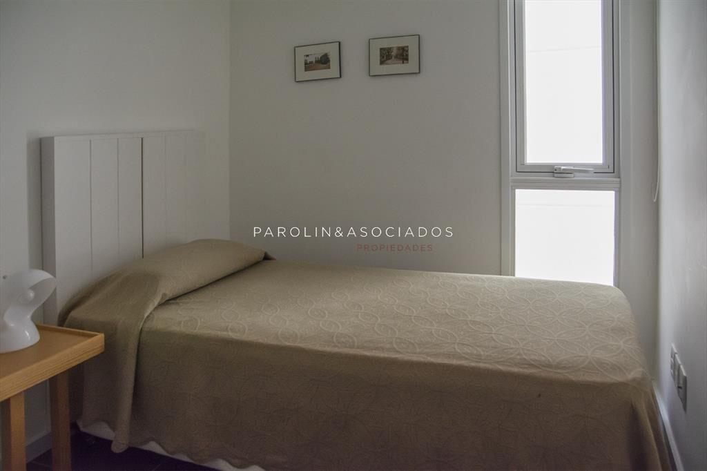 Departamento en Venta de 3 Dormitorios en Edificio Bonaire