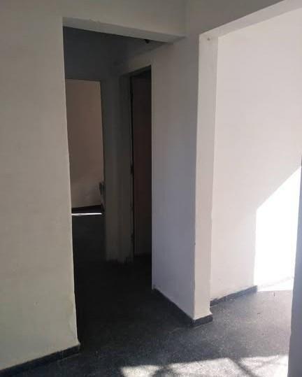 Alquiler Casa 2 dormitorios con amplio jardín fondo y garaj