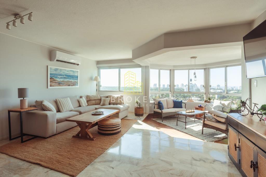Apartamento de lujo en Venta, Roosevelt Punta del