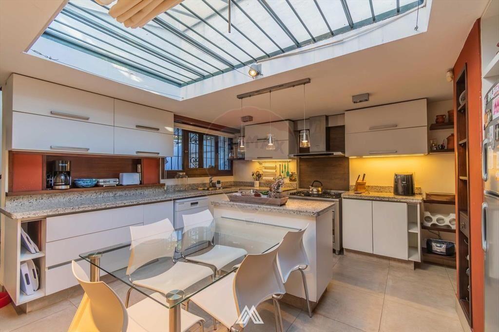 Venta casa Carrasco Sur 5 dormitorios piscina